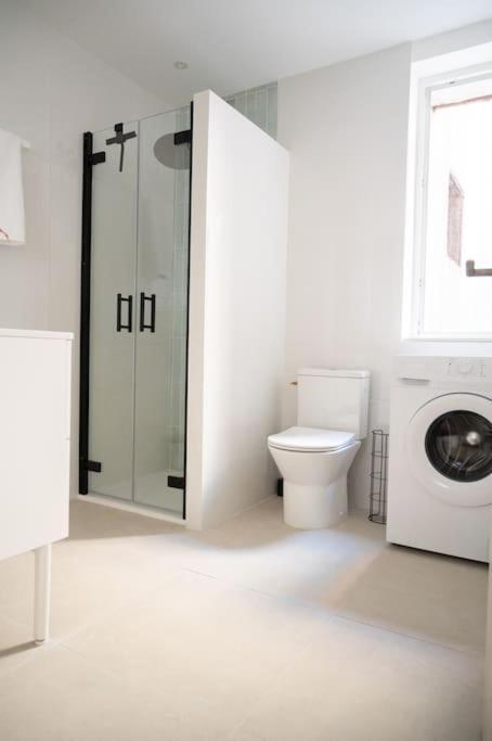 Lou Cabanot - Appartement Lumineux 3 Chambres - Parking Gratuit Béziers Eksteriør bilde