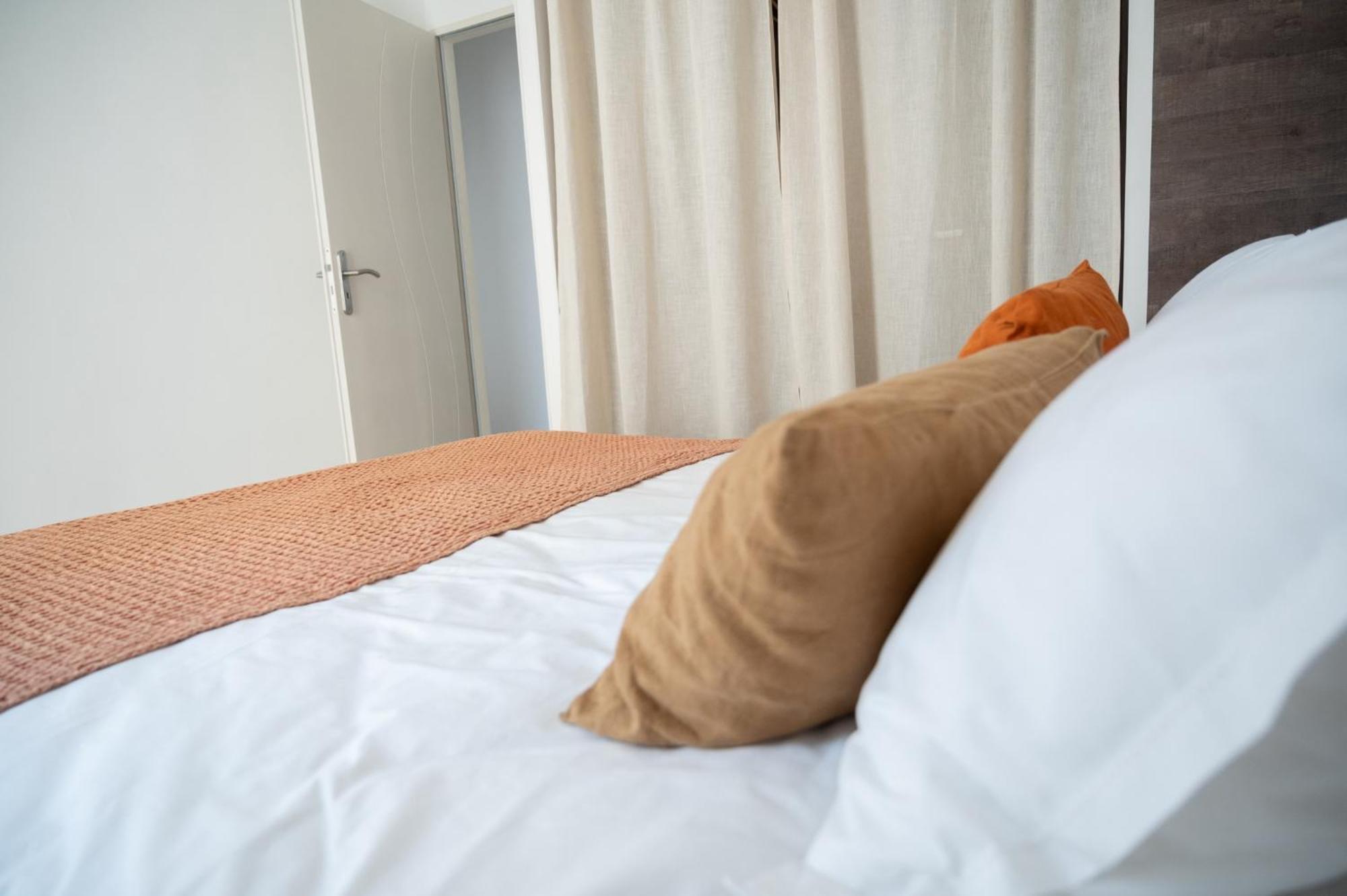 Lou Cabanot - Appartement Lumineux 3 Chambres - Parking Gratuit Béziers Eksteriør bilde
