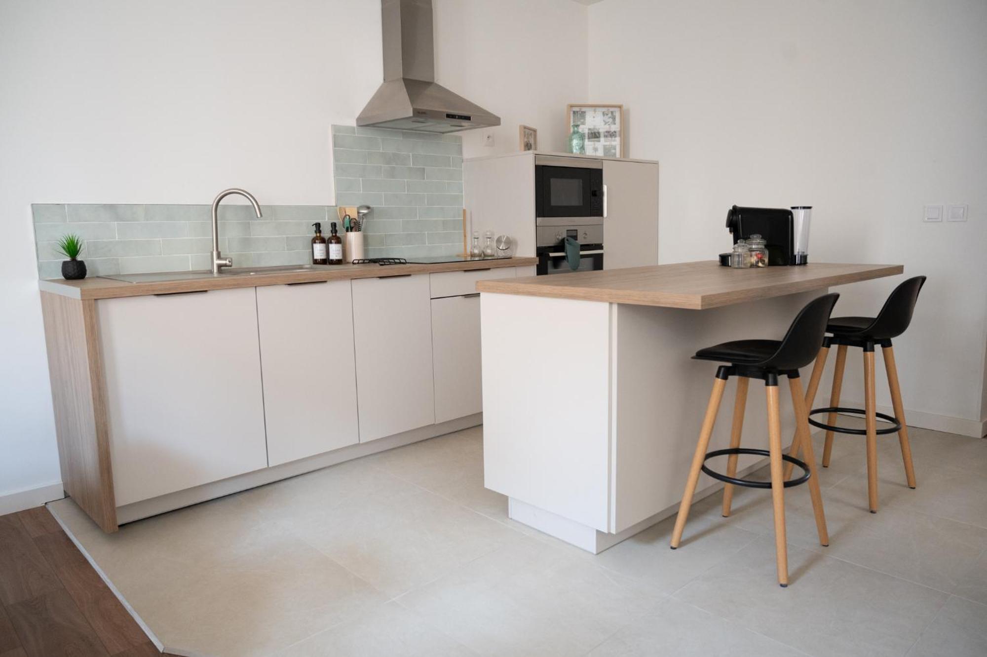 Lou Cabanot - Appartement Lumineux 3 Chambres - Parking Gratuit Béziers Eksteriør bilde